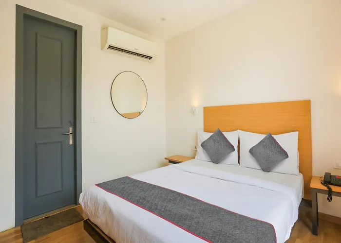 Townhouse Meera Bagh