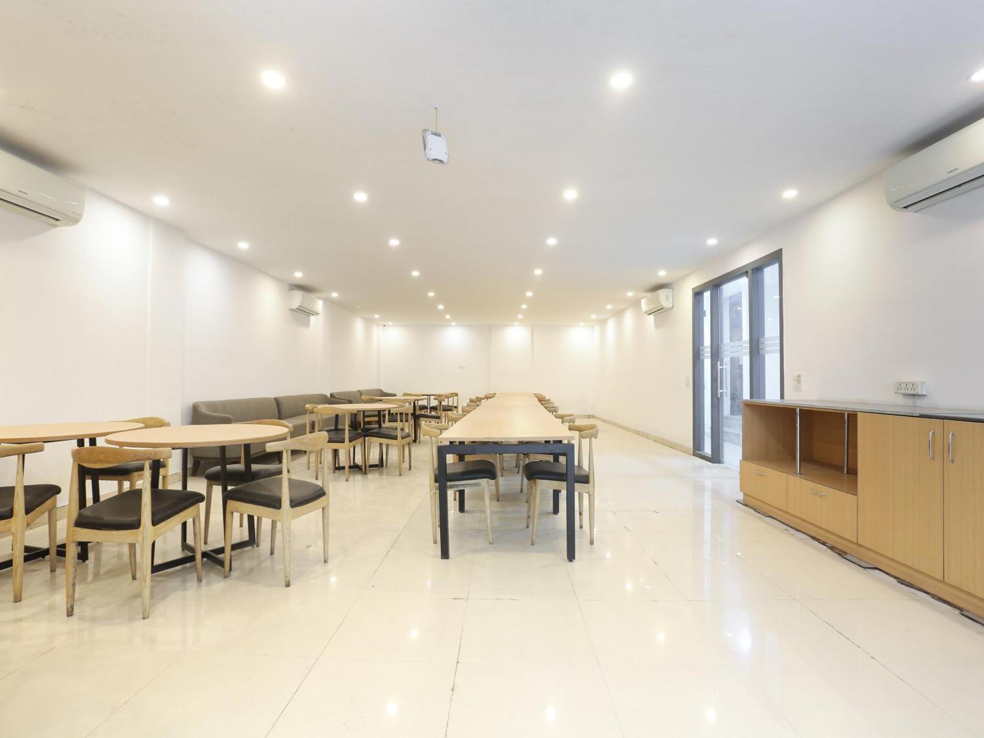 Townhouse Meera Bagh Hotel Delhi (National Capital Territory of India)